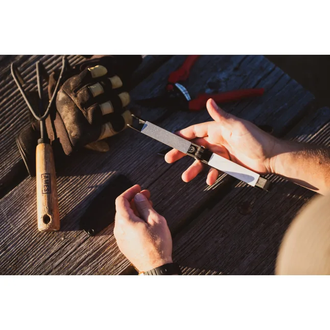 Точилка механическая карманная Work Sharp Folding Field Sharpener WSEDCFFS-I — Photo 16